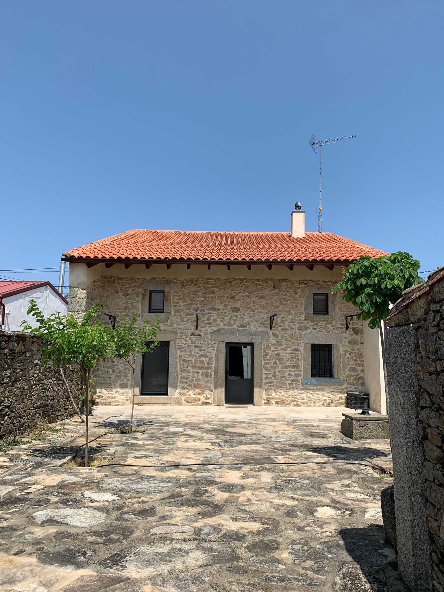 3a10c6b4 0a5d 4bba a1de a24e7debf9ca